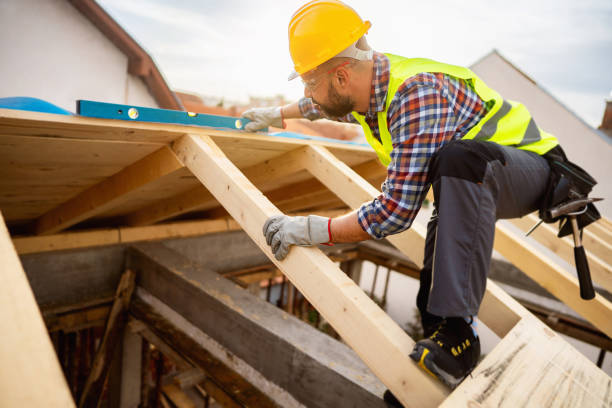 Best Emergency Roof Repair  in Lla Lla East, WA